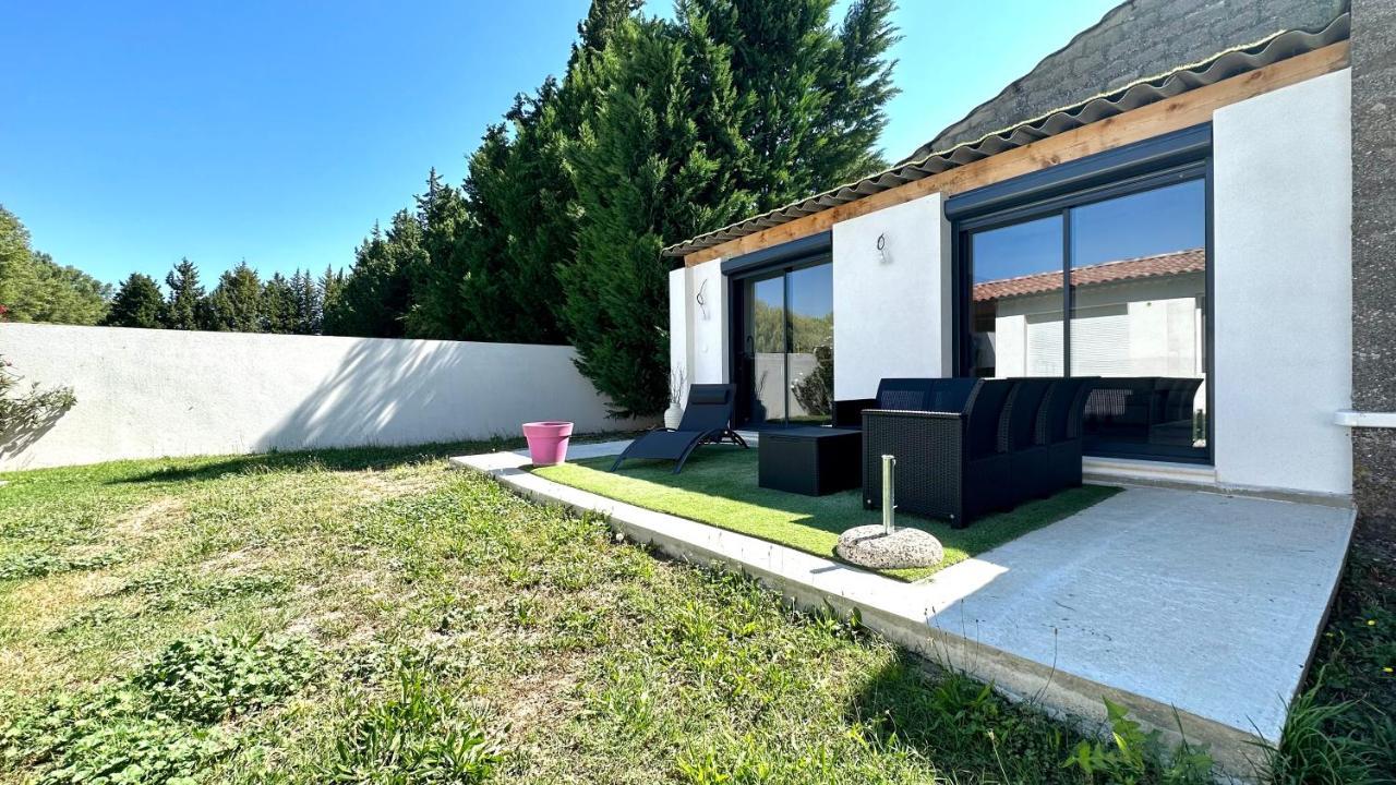 Le Petit Fresquounet Althen-des-Paluds Bagian luar foto