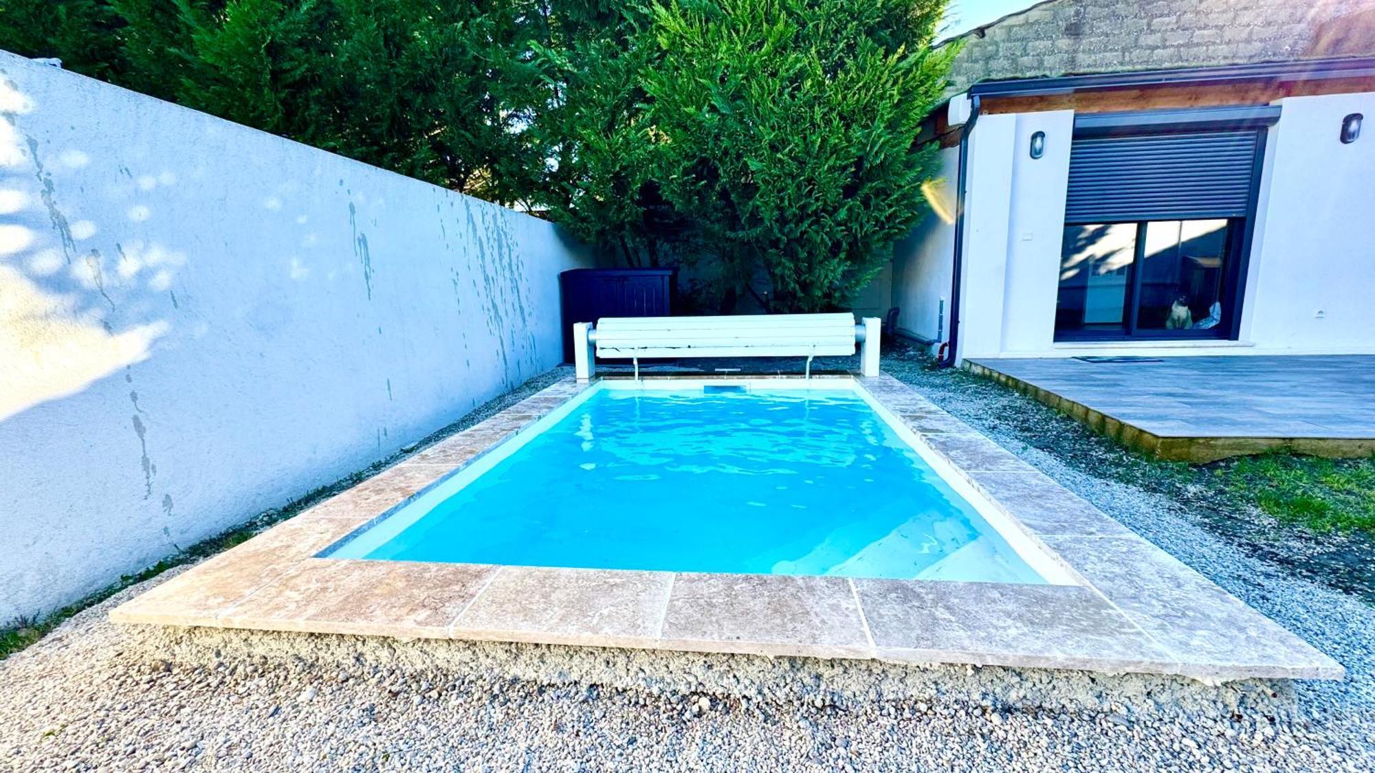 Le Petit Fresquounet Althen-des-Paluds Bagian luar foto